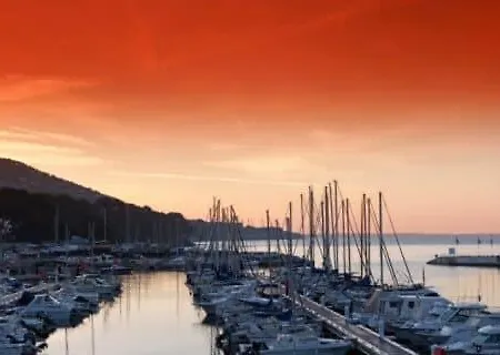 Cosy Proche Du Port, Des Plages Et Des Restaurants