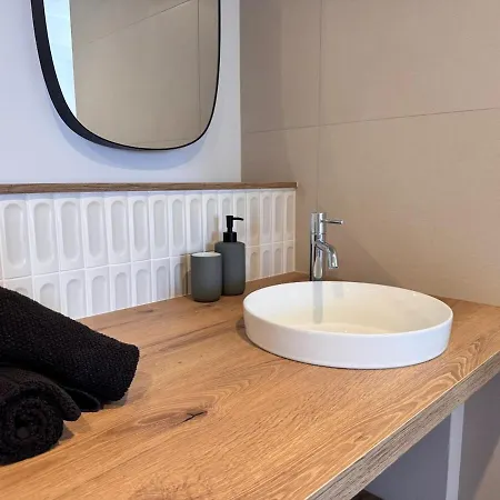 Cosy Proche Du Port, Des Plages Et Des Restaurants Carqueiranne